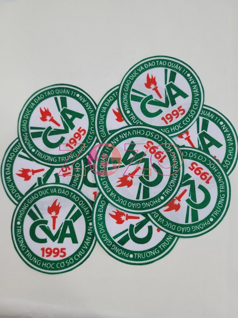 Logo truong hoc ep keo in theo yeu cau Xuong ZOZO 2