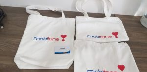 Tui vai canvas in logo Mobiphone