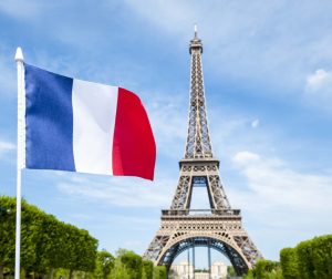 co phap cung mang y nghi bieu tuong cho tinh than paris