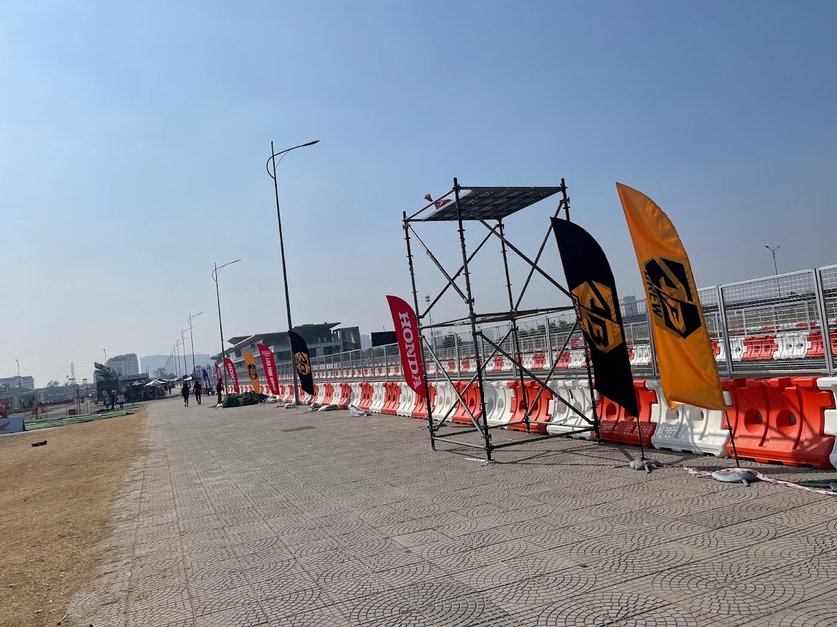 Cờ Phướn Team Building 2 Cờ cánh buồm - Cờ Bãi Biển - Cờ team building