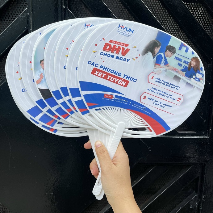 quat nhua in logo quang ba thuong hieu hieu qua gia tot