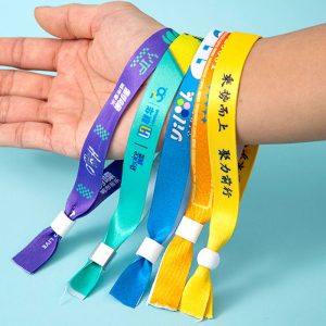 vong deo tay bang vai su kien the thao