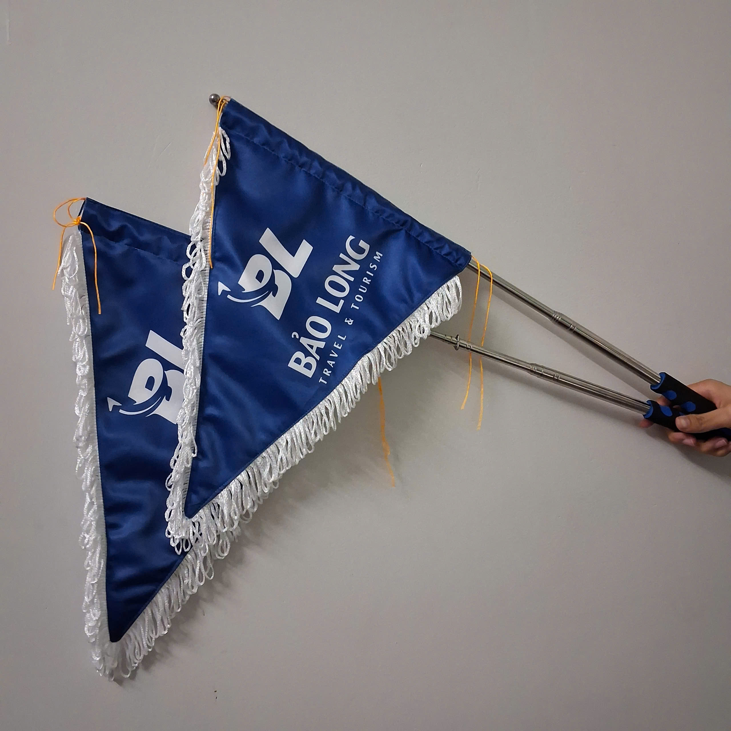 Cán Cờ Cầm Tay Dẫn Đoàn Du Lịch