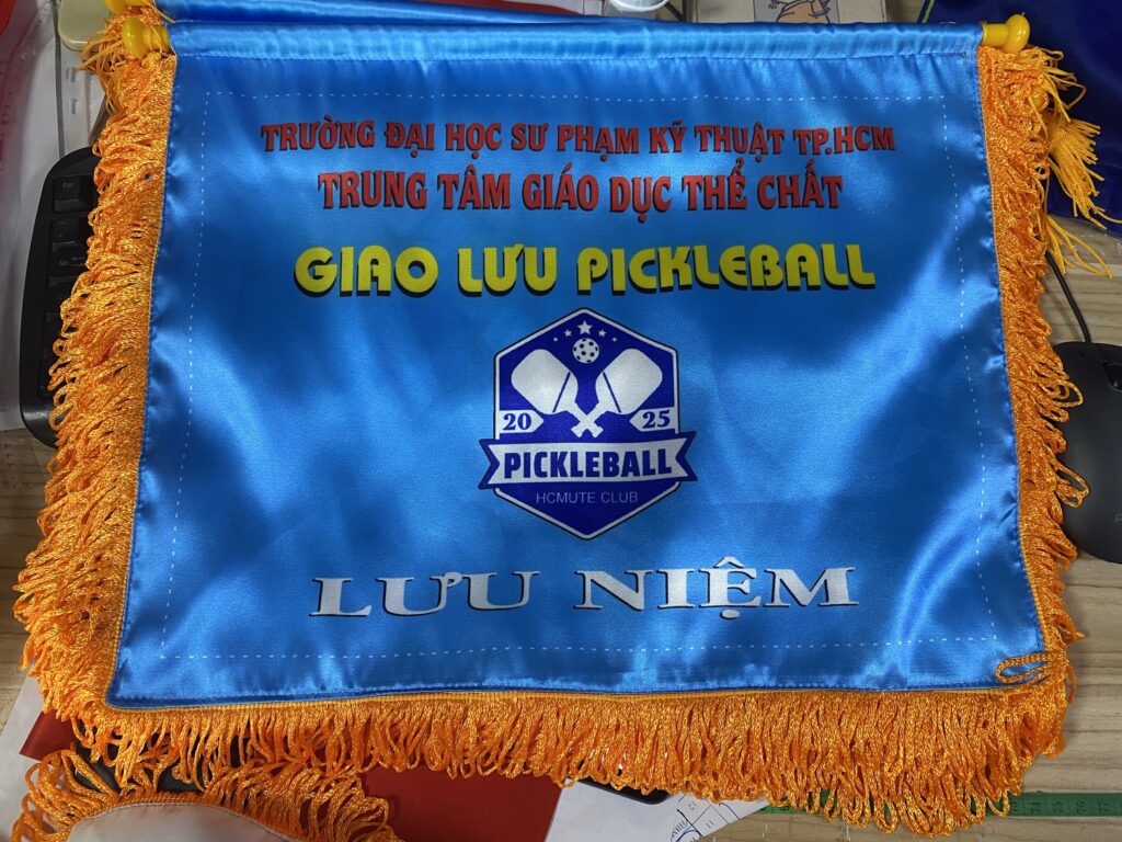 cờ lưu niệm
