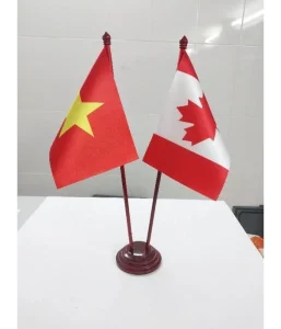 Đế Cờ Để Bàn 2 Lá Nhựa