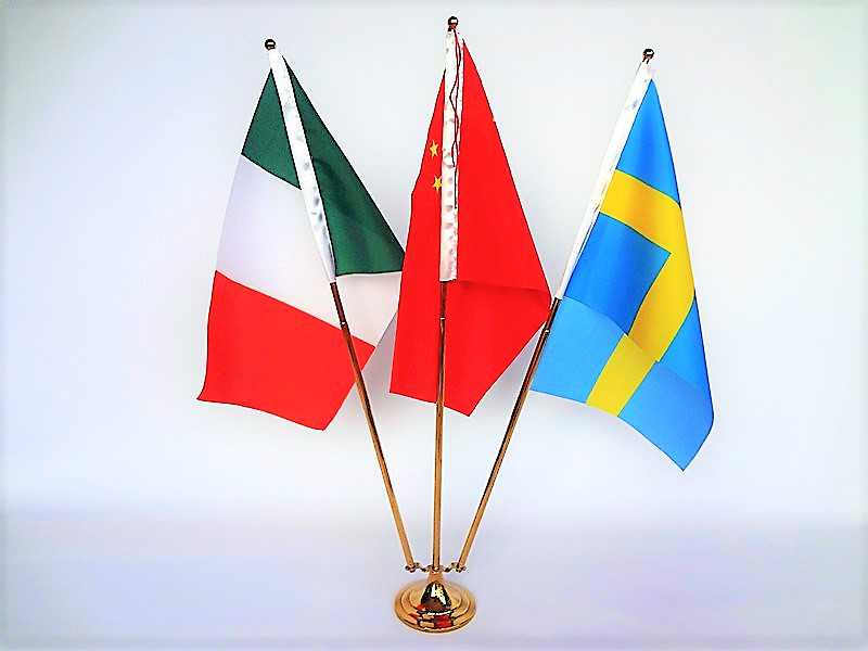 de co de ban 3 la kim loai cao cap san xuat tai xuong zozo