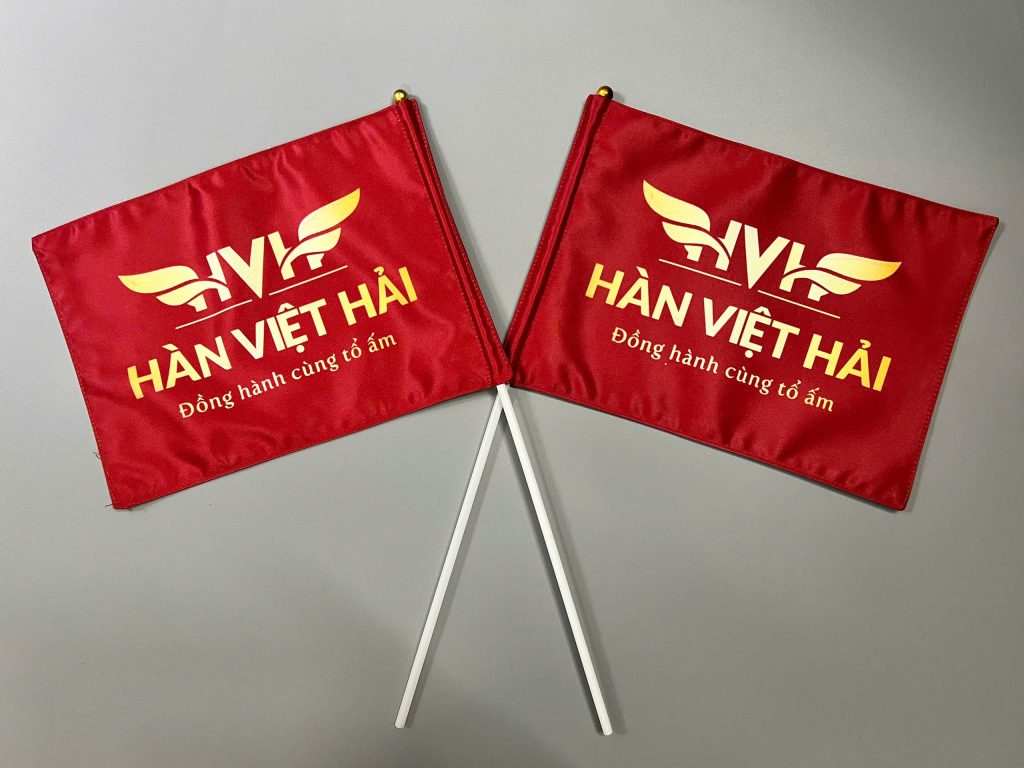 Dịch Vụ In Cờ Cầm Tay Theo Yêu Cầu – Sản Xuất Nhanh Tại Xưởng ZoZo 9 cờ cầm tay