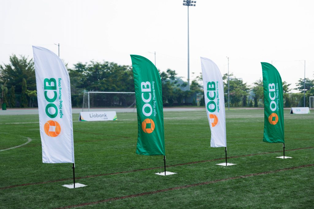 In Cờ Công Ty Giá Tốt – Thiết Kế Theo Bộ Nhận Diện Thương Hiệu Tại Xưởng ZoZo 13 cờ công ty